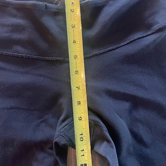 LULULEMON Cropped Active Pants - Picture 6 of 7